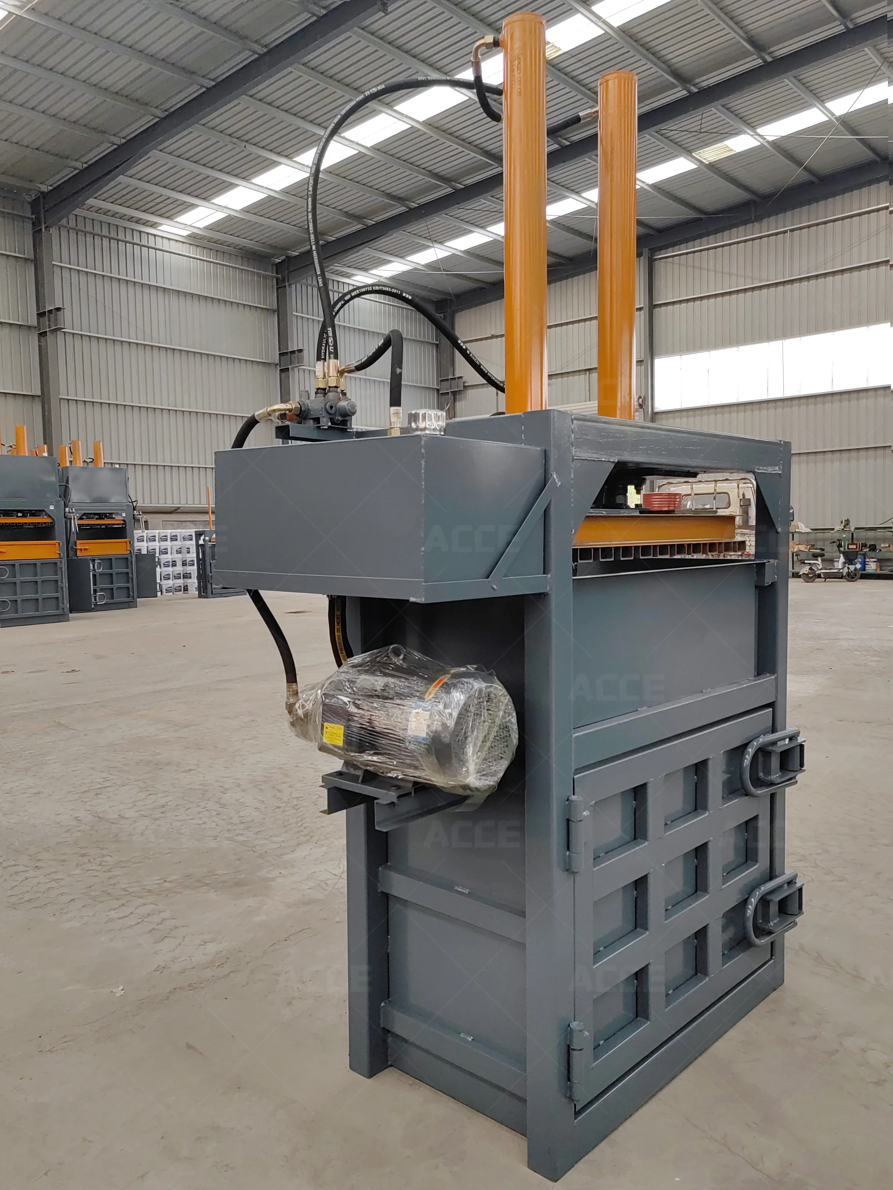 Hydraulic Vertical Baler  Hydr - Silage Baler Machine บทวิจารณ์และราคา